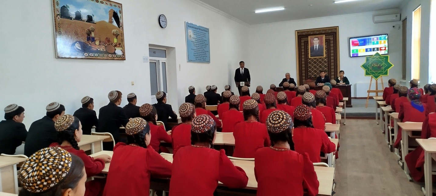 BITARAPLYK - ÖSÜŞIŇ WE HOŞNIÝETLI HYZMATDAŞLYGYŇ BINÝADY