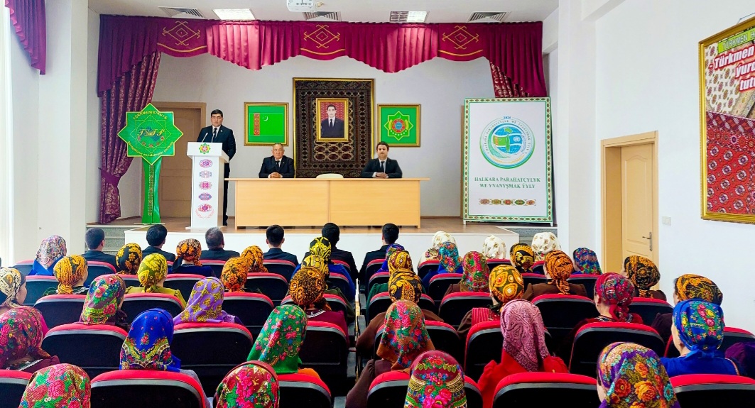 AWAZA FORUMY NETIJELI HYZMATDAŞLYKLARY TÄZE DEREJELERE ÇYKARMAKDA MÖHÜM ÇELGI