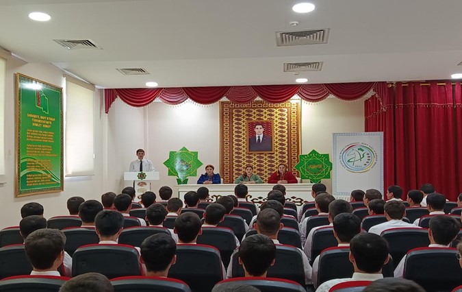 TÜRKMENISTAN — YLYMLAR ÝURDY