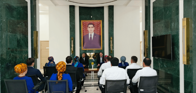 PARAHATÇYLYK WE DURNUKLYLYK – BITARAPLYGYŇ BAŞ ÝÖRELGESI