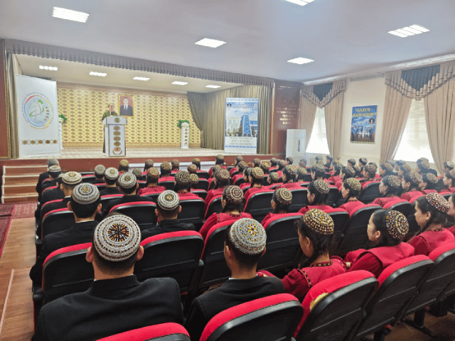 TÜRKMENISTAN – BEHIŞDI BEDEWLERIŇ MEKANY