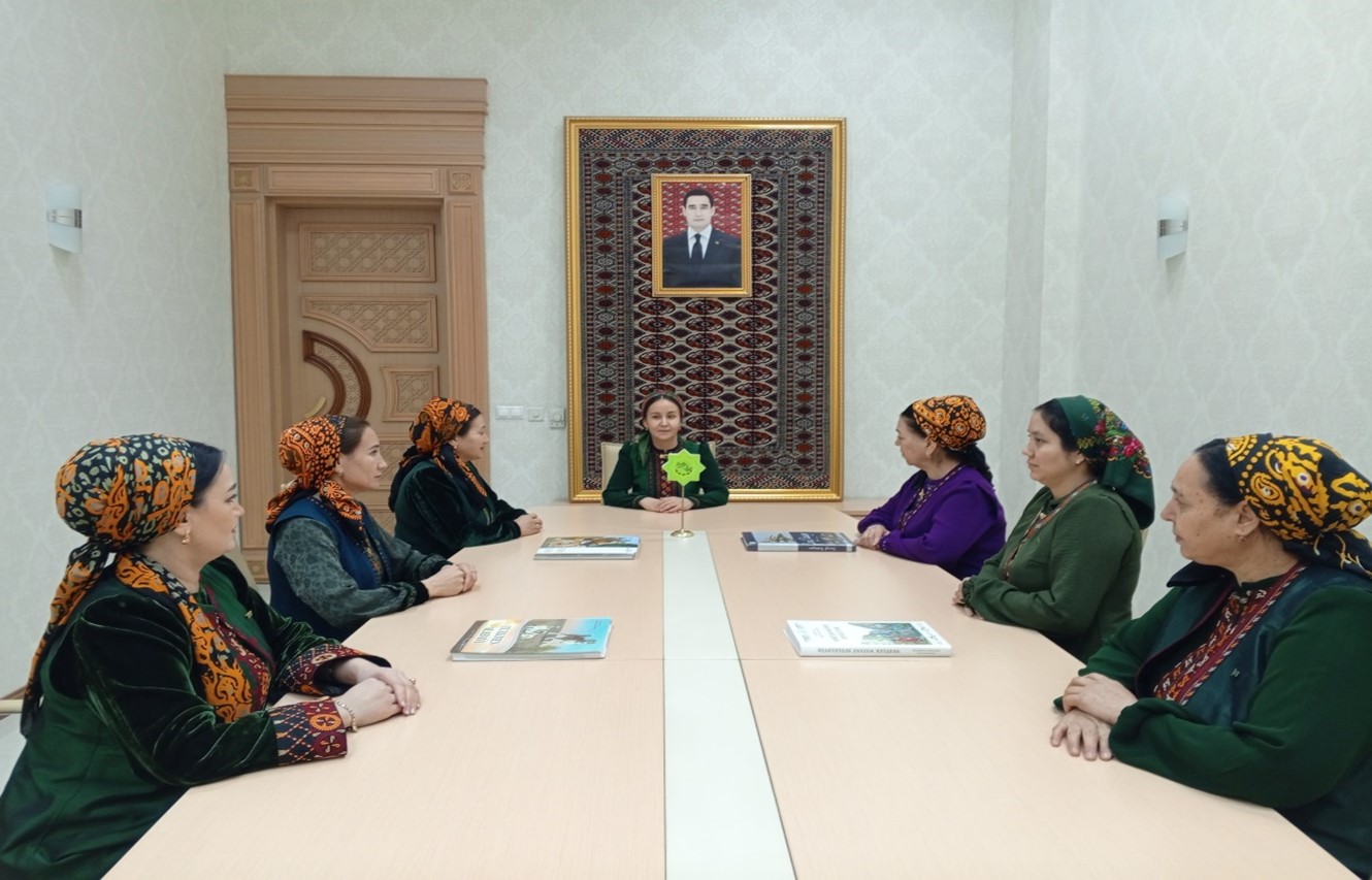 «TÜRKMENISTAN- DÖWREBAPLYGYŇ WE ÖSÜŞIŇ DIÝARY»