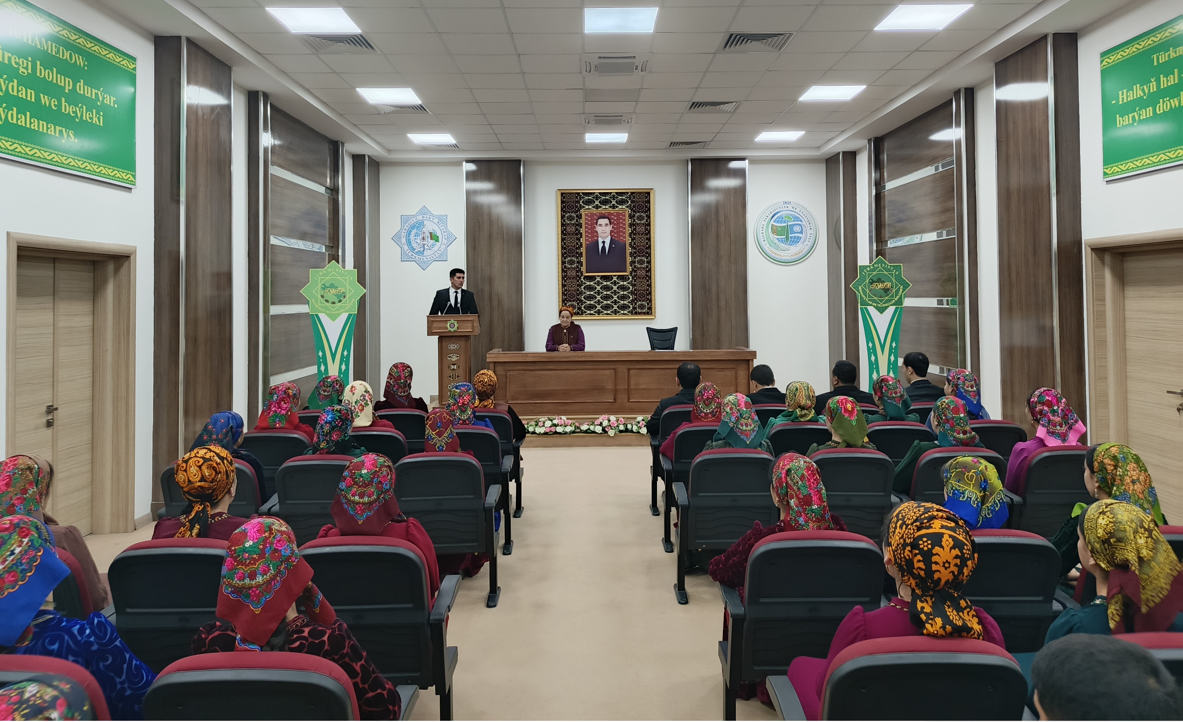 BITARAPLYK – PARAHATÇYLYGYŇ BINÝADY