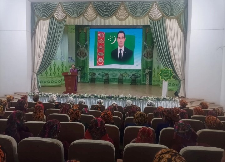 TÜRKMENISTANYŇ HALK MASLAHATY - DÖWLETLILIK ÝÖRELGESI