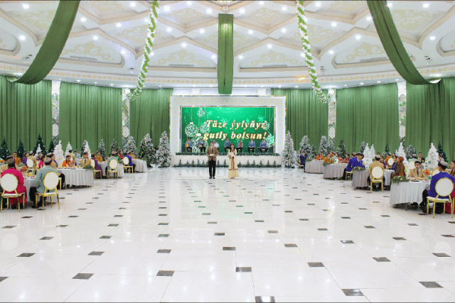 “HOŞ GELDIŇ ILIME, SALAM, TÄZE ÝYL!”