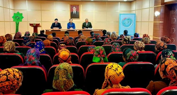 TÜRKMENISTANYŇ GARAŞSYZLYGYNYŇ 35 ÝYLLYGYNA BAGYŞLANDY