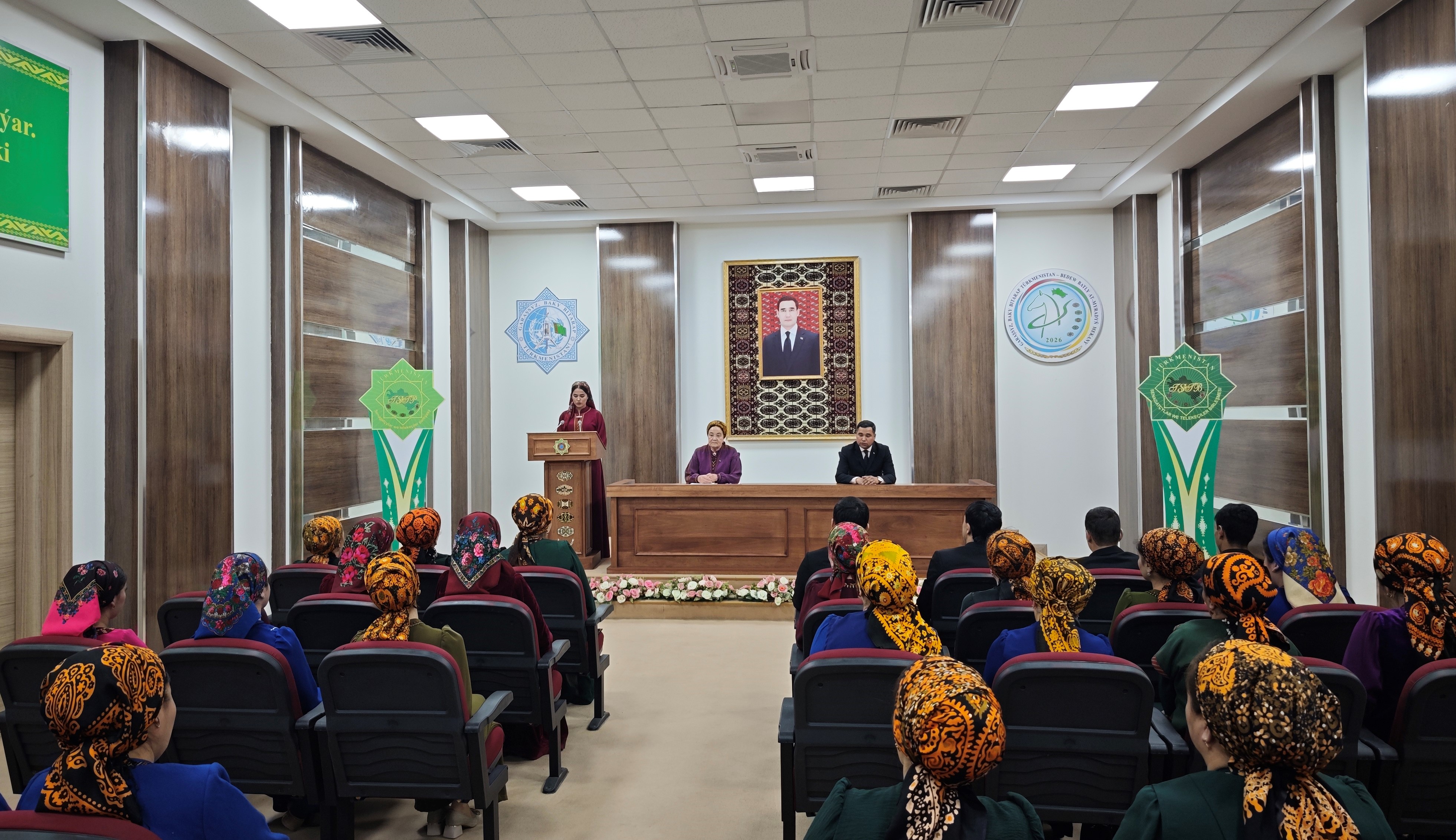 “BEDEW BATLY ÖSÜŞLER – GÜLLER AÇSYN DIÝARDA” ATLY MASLAHATY  GEÇIRILDI.